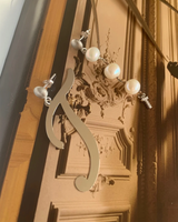 Letter T With Pearl Küpe