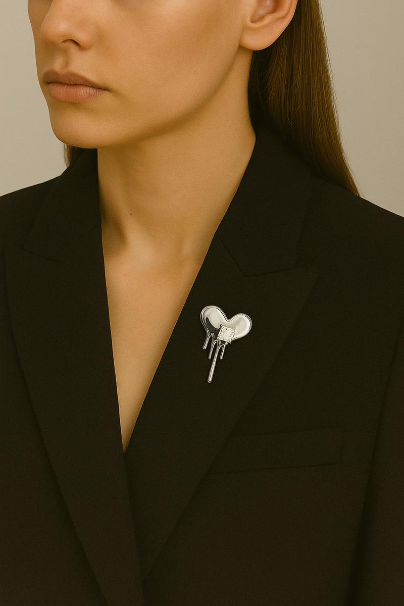 Heart With Stone Broş